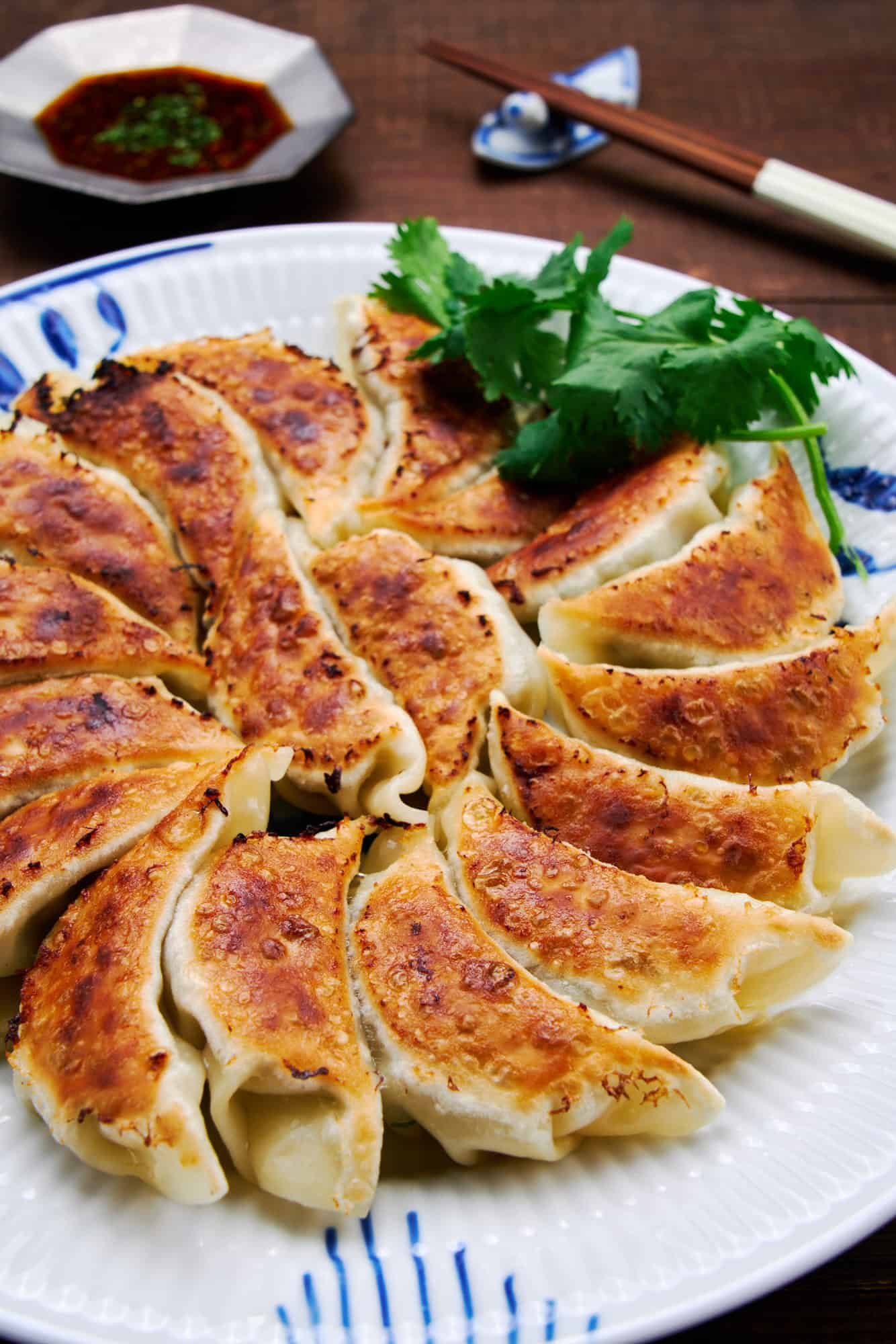 Gyoza Jepang Renyah dengan Isi Daging Juicy