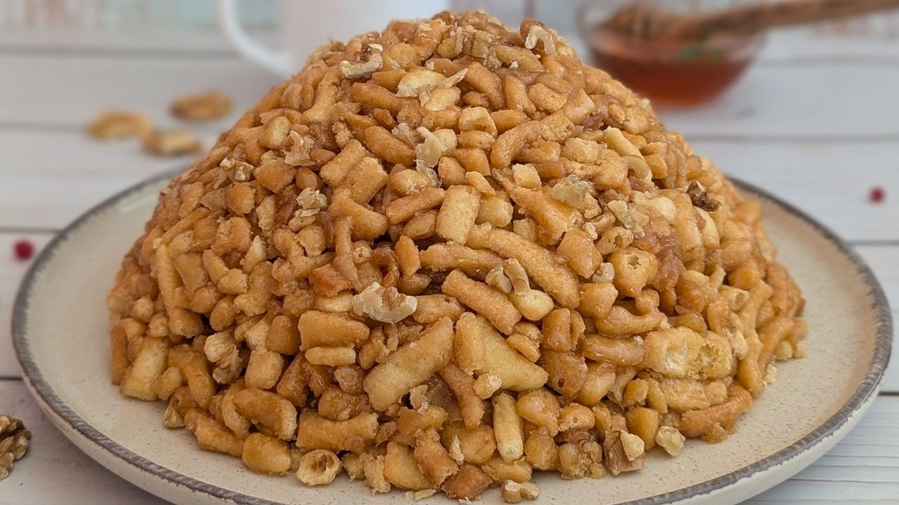 Chak-chak: Dessert Madu Khas Tatarstan yang Manis