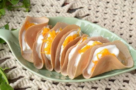 Khanom Buang: Pancake Tipis Thailand dengan Isi Krim Kelapa