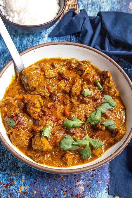 Rogan Josh: Kari Domba Merah dari Kashmir yang Kaya Rempah