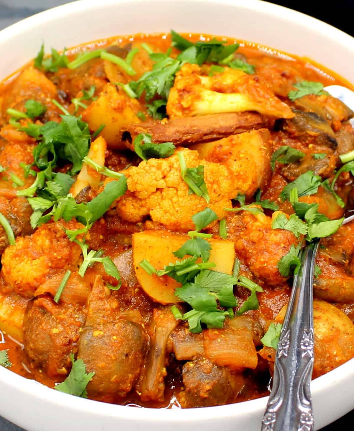 Vindaloo: Kari Pedas dari Goa dengan Pengaruh Portugis